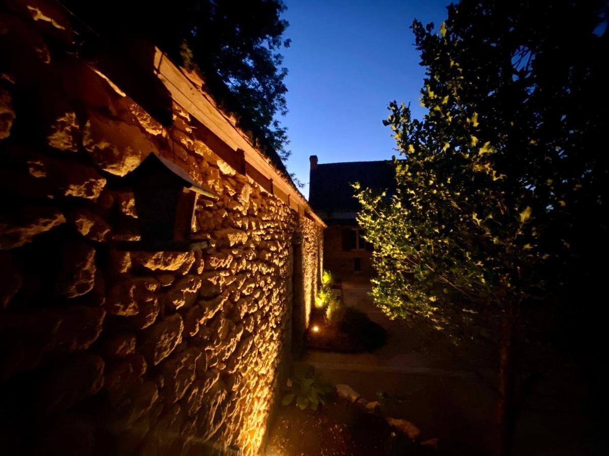 Domaine De Cazal - Gite 2 Pers Avec Piscine Au Coeur De 26 Hectares De Nature Preservee Saint-Cyprien  Eksteriør billede